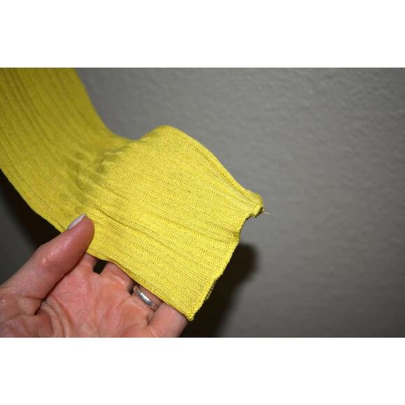 Project Social T x Urban Outfitters Yellow Ribbed Crop LS - Picture 5 of 6